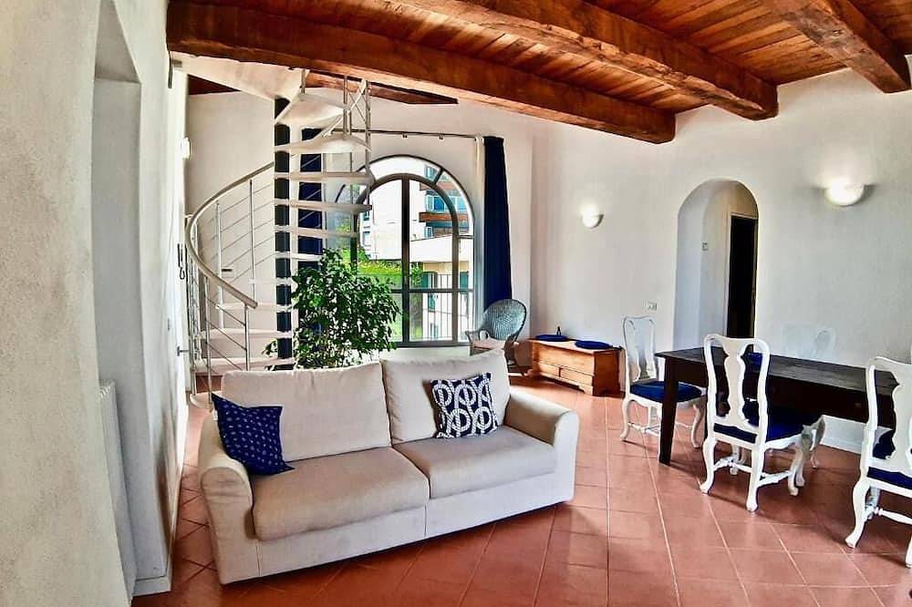 Entire apartment, Between the old town and the beach, spacious apartment for families in Gaeta, Latina Province