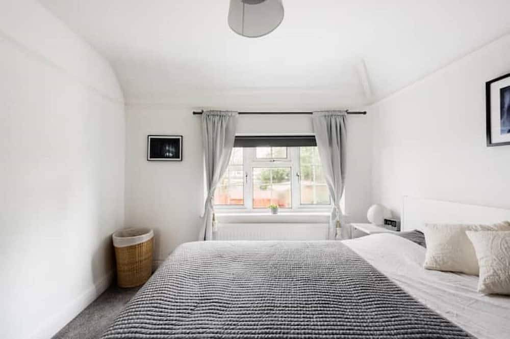 Entire apartment, Clean Cozy & Bright Entire Flat 5min Harry Potter in Watford, Hertfordshire