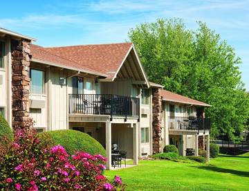 Hotel for 4 Guests in Ozark Mountains, Monkey Island, Picture 3