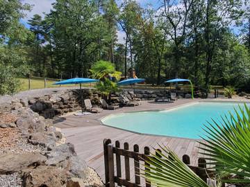 Maison de campagne pour 4 personnes, avec piscine et jardin, animaux acceptés à Proissans