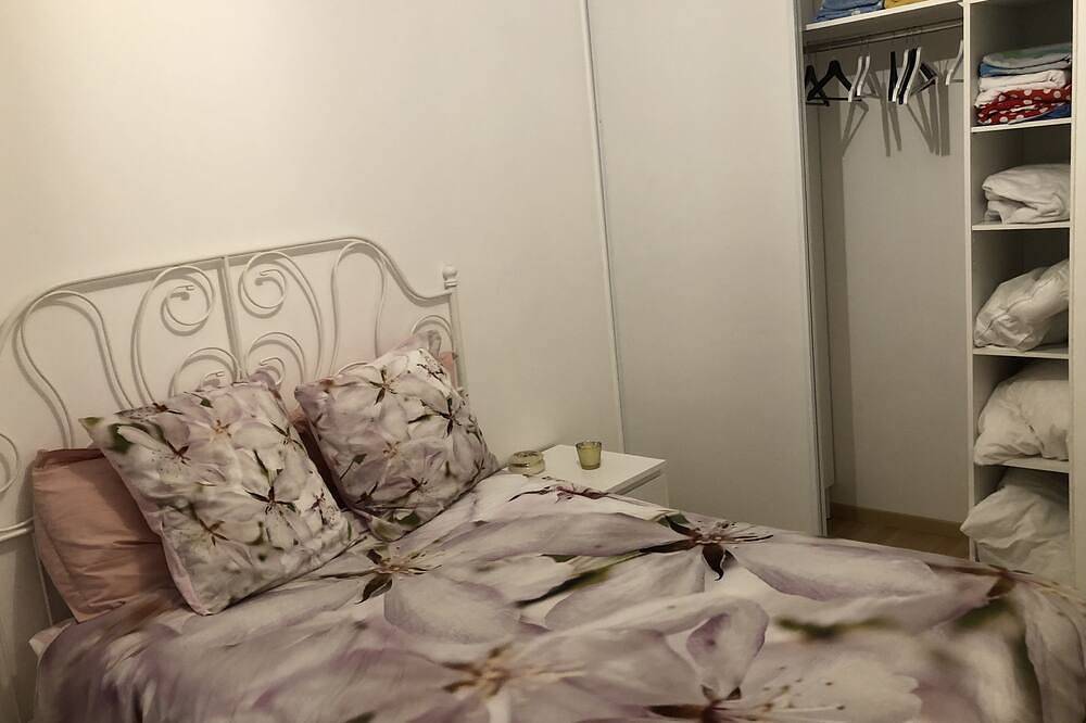 Entire apartment, Beautiful apartment with terrace and garden - T4 in Annemasse, Saint-Julien-en-Genevois region