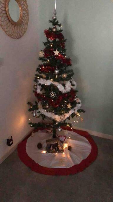 Location de vacances pour 6 personnes, avec jardin dans Joux-la-Ville - 4