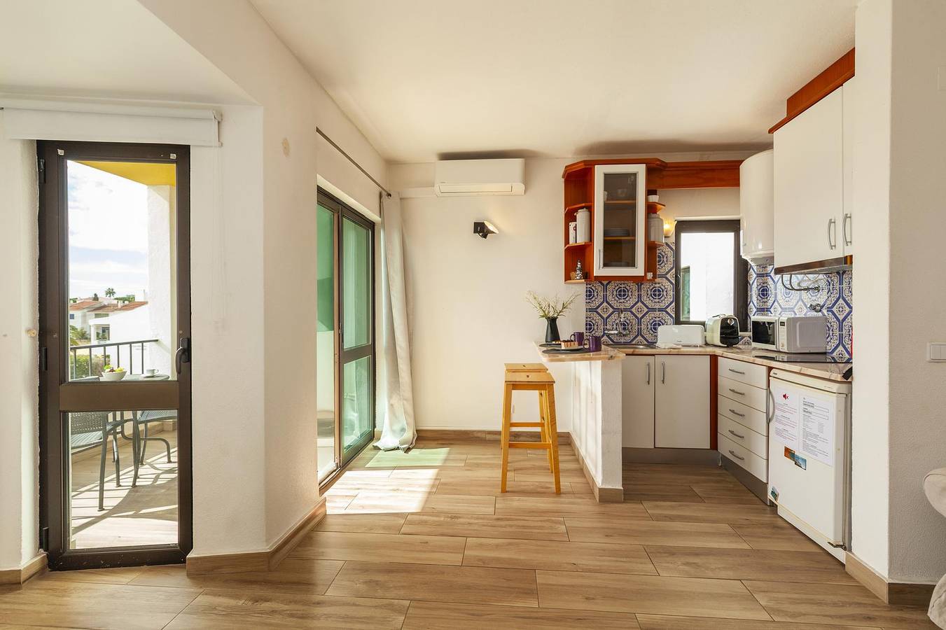 Ganze Wohnung, Ferienwohnung für 2 Personen mit Balkon in Santa Maria, Lagos
