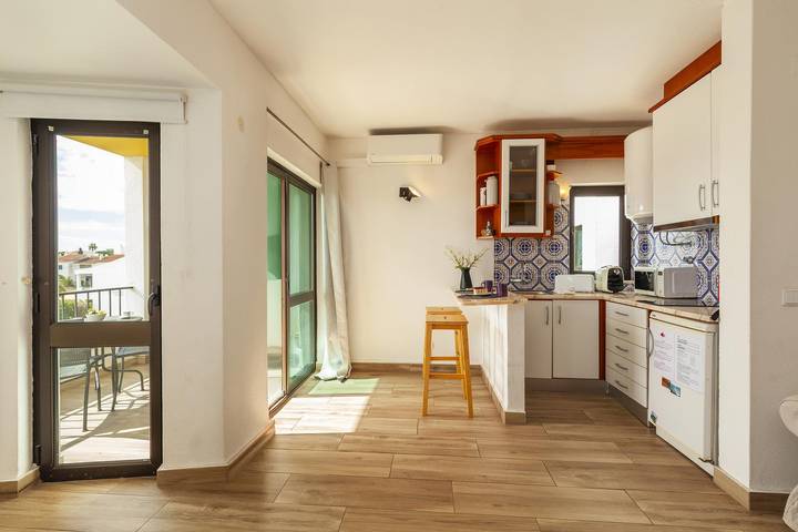Ganze Wohnung, Ferienwohnung für 2 Personen mit Balkon in Santa Maria, São Gonçalo de Lagos