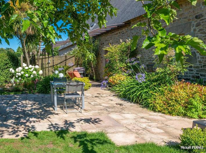 Location de vacances pour 6 personnes, avec vue ainsi que piscine et jardin à Kervignac - 4