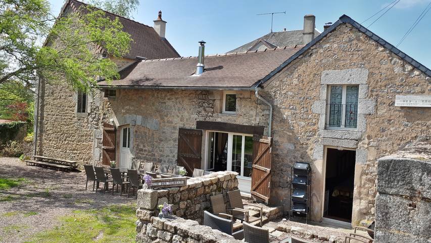 Gîte pour 14 personnes, animaux acceptés