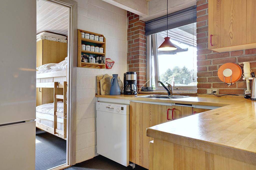 Gemütlich eingerichtetes Ferienhaus mit Carport in Henne, Région de Varde