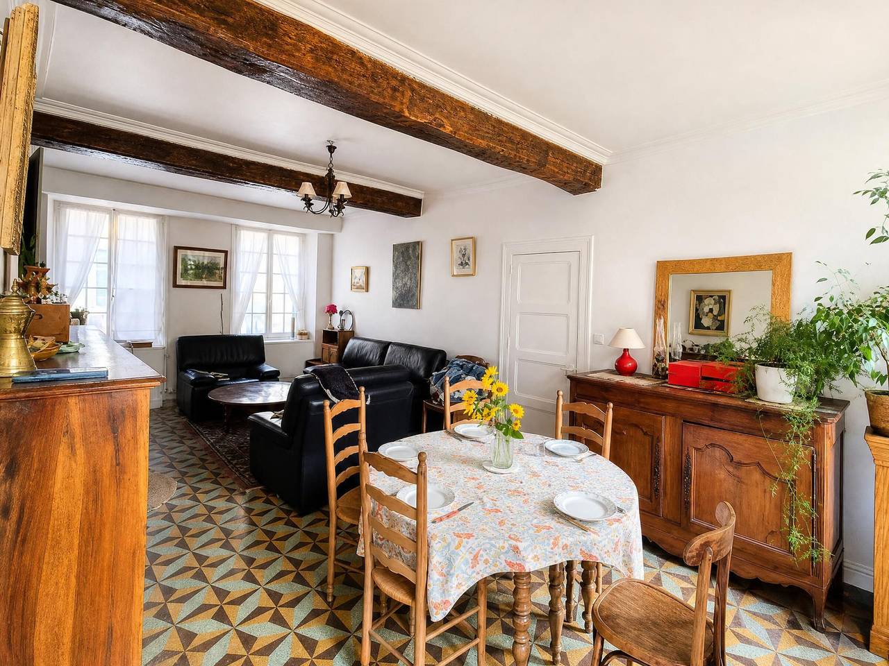 Maison spacieuse en Bourgogne - 7 pers. in Mailly-le-Château, Région d'Auxerre