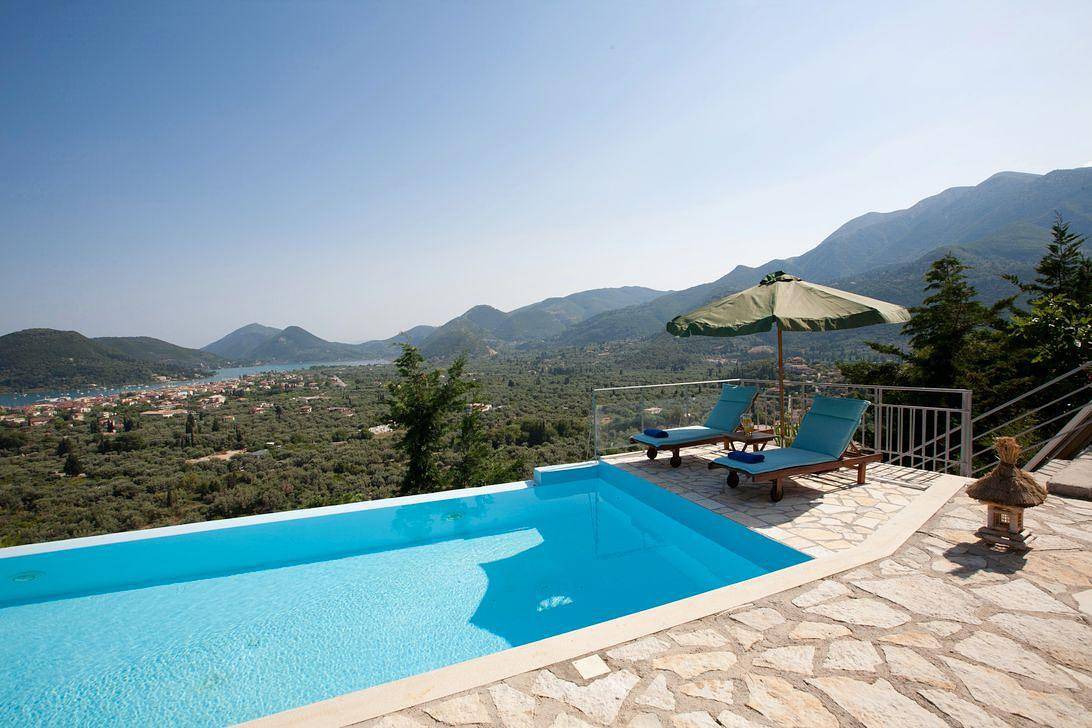 Finca "Lily" mit Infinity-Pool in Nydri, Griechenland