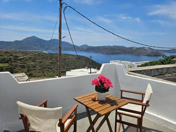 Gîte pour 2 personnes, avec terrasse et vue dans Klima