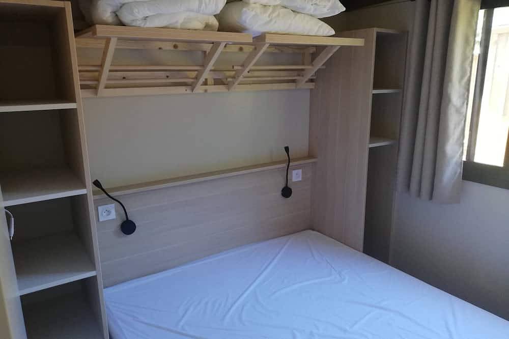 Chalet en bois de 35m2 avec 3 chambres et une terrasse de 17m2 in Onesse-Laharie, Landes