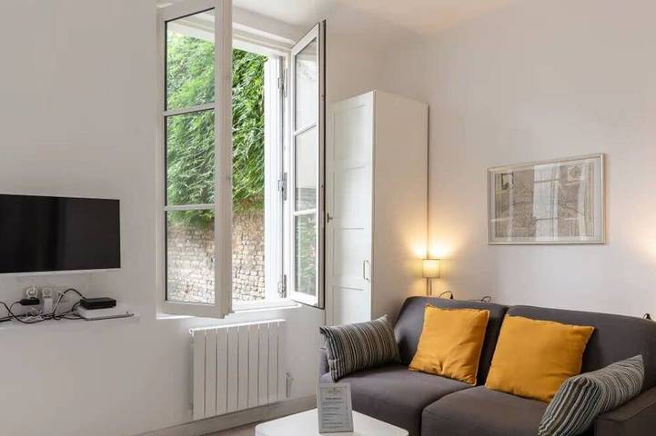 Appartement entier, Studio Quélin 1 | Jardin terrasse privatif | Centre ville | 2 pers in Honfleur, Région de Lisieux