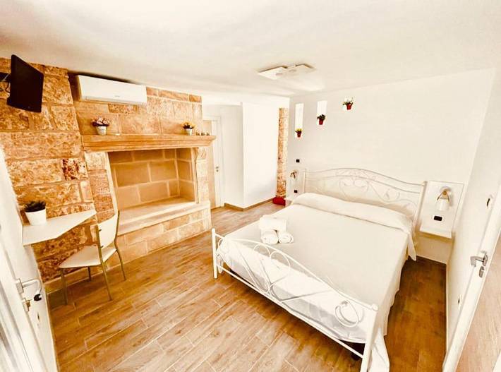 Chambre d’hôte pour 2 personnes, avec vue ainsi que jardin et terrasse à Ugento - 3