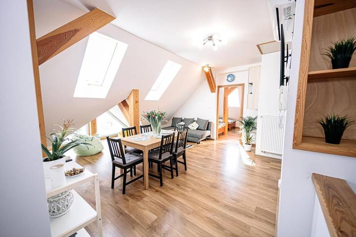 Ferienwohnung für 8 Personen, mit Garten