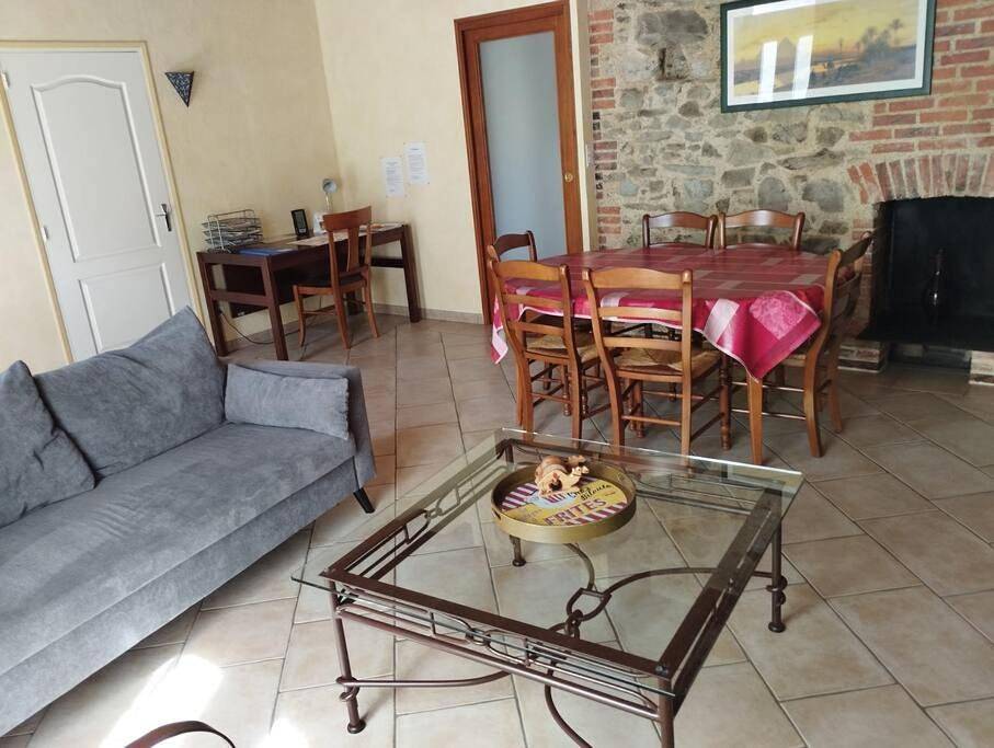 Gîte Ardelay et son jardin, 10 min du Grand Parc in Les Herbiers, Vallée de la Loire