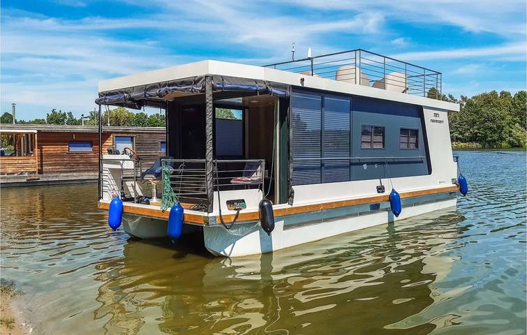Hausboot für 4 Personen, mit Terrasse und Seeblick in Havelsee