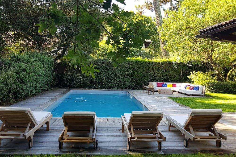 Très belle villa dans parc privé au Pyla - Piscine chauffée - Tennis - 80m plage in Dune du Pilat, La Teste-de-Buch