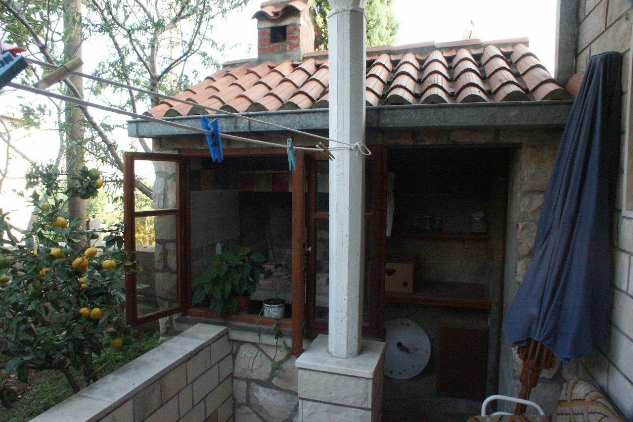 Entire apartment, One bedroom apartment with terrace and sea view Cavtat (Dubrovnik) A-2132-a in Cavtat, Dubrovnik-Neretva