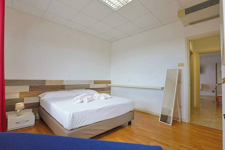 Ferienwohnung für 5 Personen, mit Pool und Whirlpool in Torre Colimena - 4