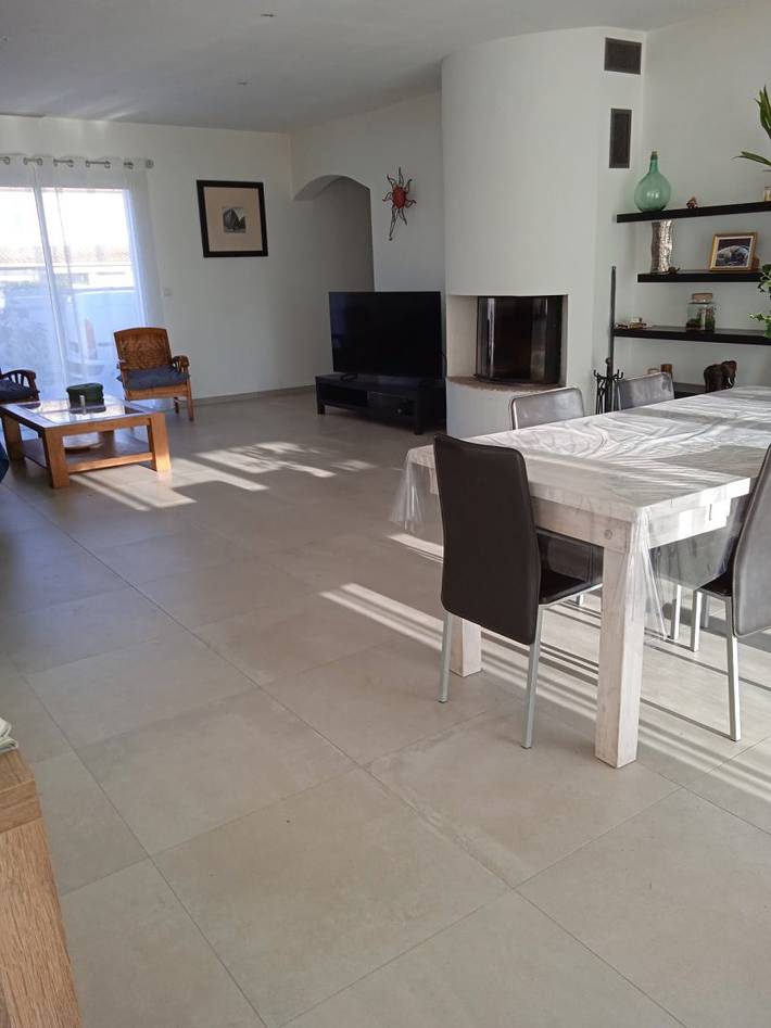 Villa pour 6 personnes, avec jardin ainsi que piscine et terrasse, animaux acceptés à Frontignan - 4