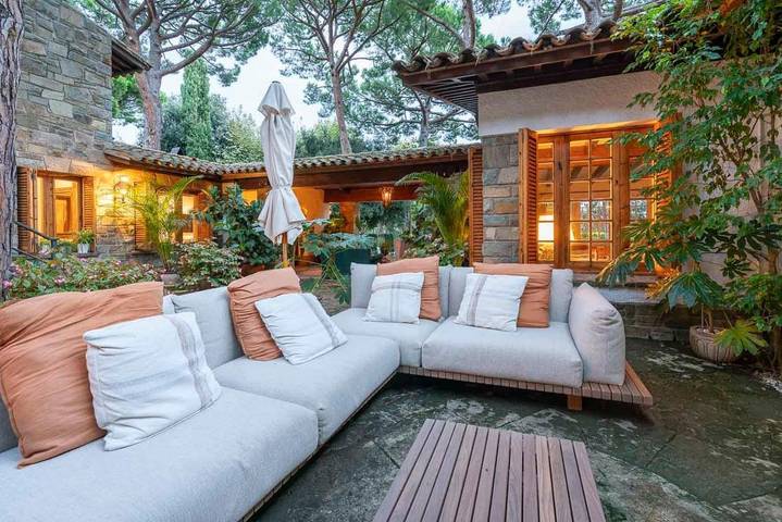 Casa rural para 10 personas, con jardín además de vistas y piscina en Premiá de Dalt