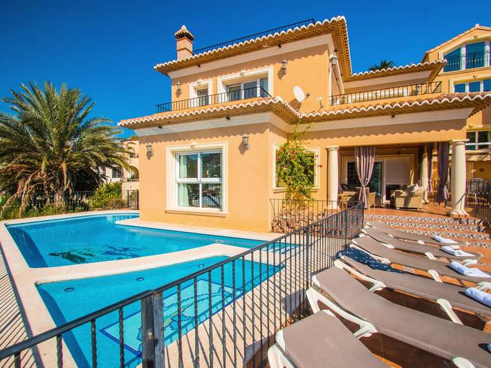 Finca voor 10 personen, met Terras en Tuin in El Tosal