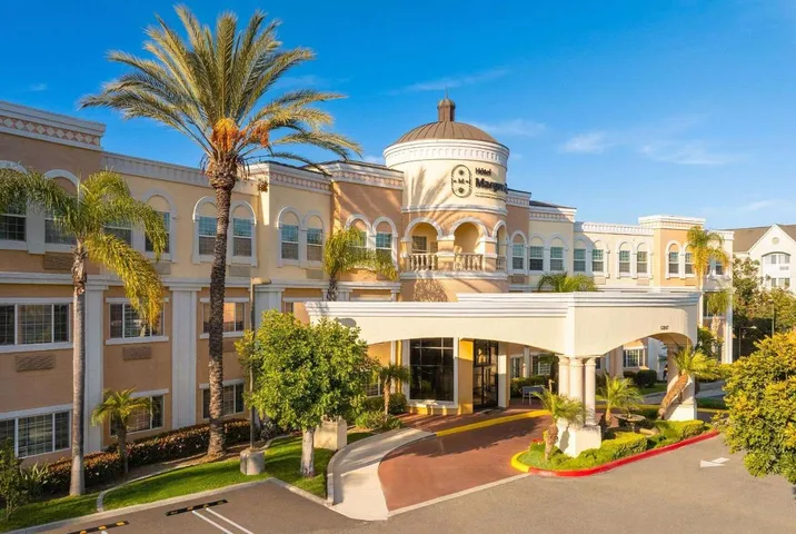Hôtel pour 4 personnes, avec jacuzzi et piscine - 1