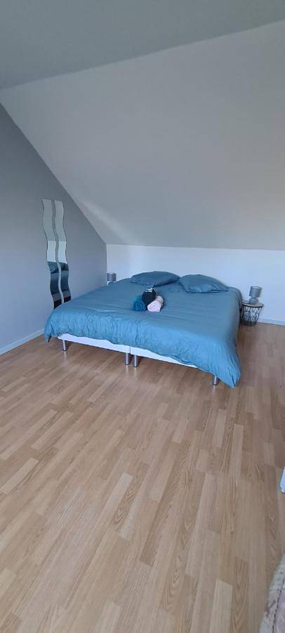 Three-Bedroom House in Signy-l'Abbaye, Ardennes