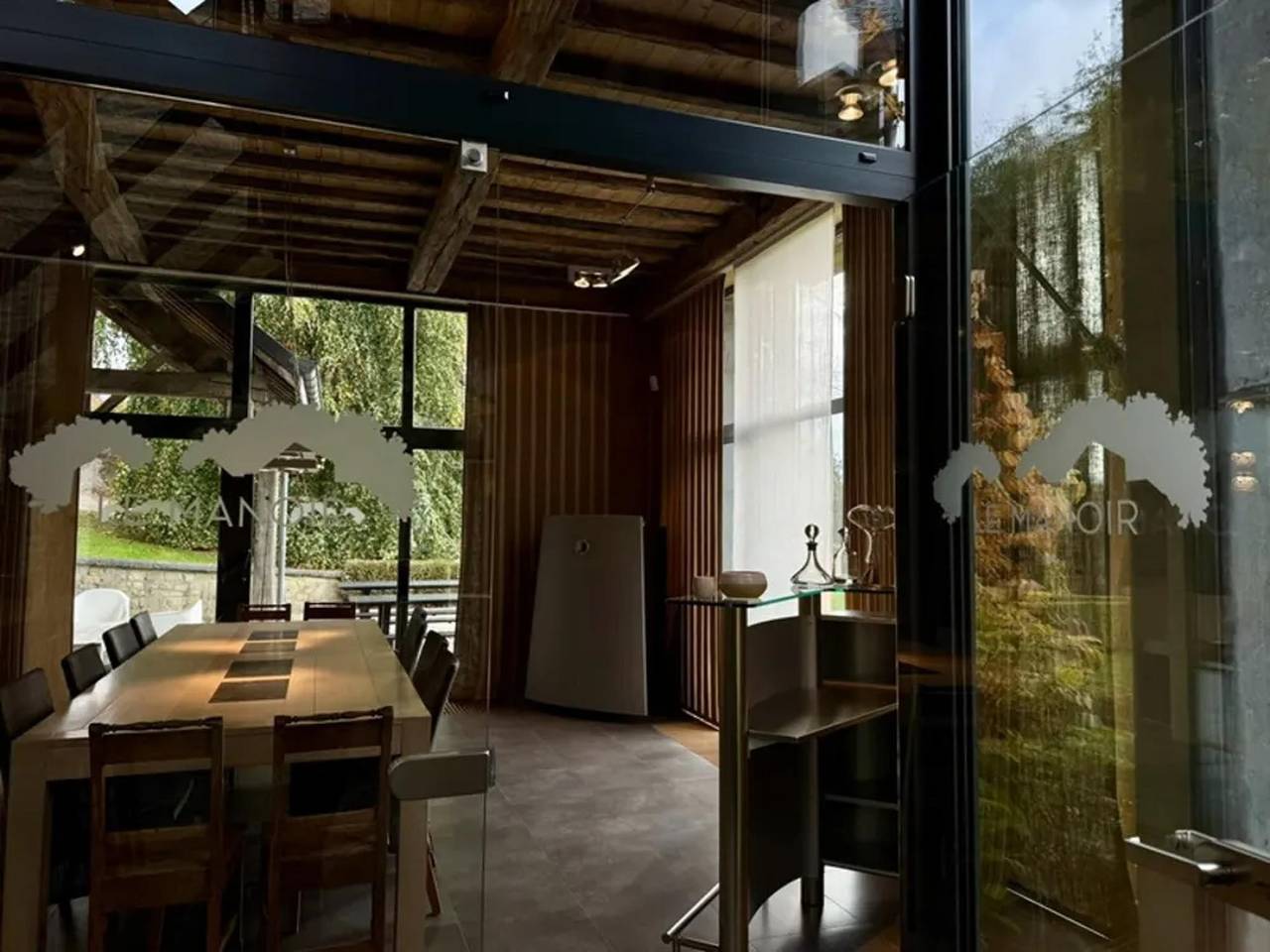 Le Manoir Nassogne – Luxuriöser Aufenthalt für 10 Personen mit Pool in Nassogne, Luxemburg Provinz