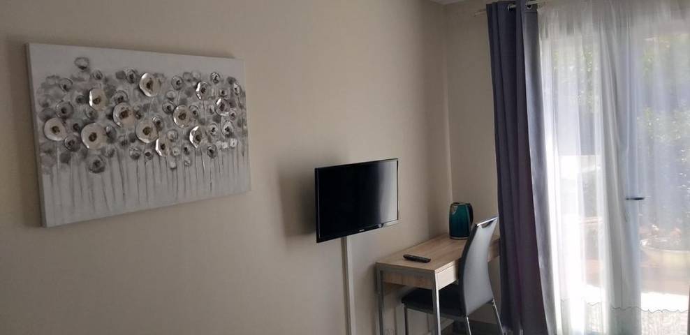 Gîte pour 2 personnes, avec vue et jardin à Capendu - 3