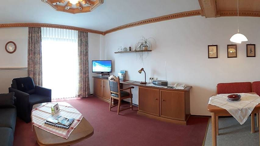 Ferienwohnung für 2 Personen, mit Garten und Balkon, kinderfreundlich - 1