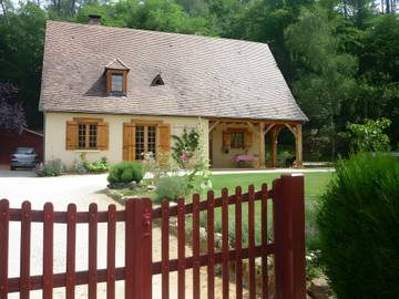 Chalet pour 3 personnes, avec jardin, adapté aux familles en Dordogne