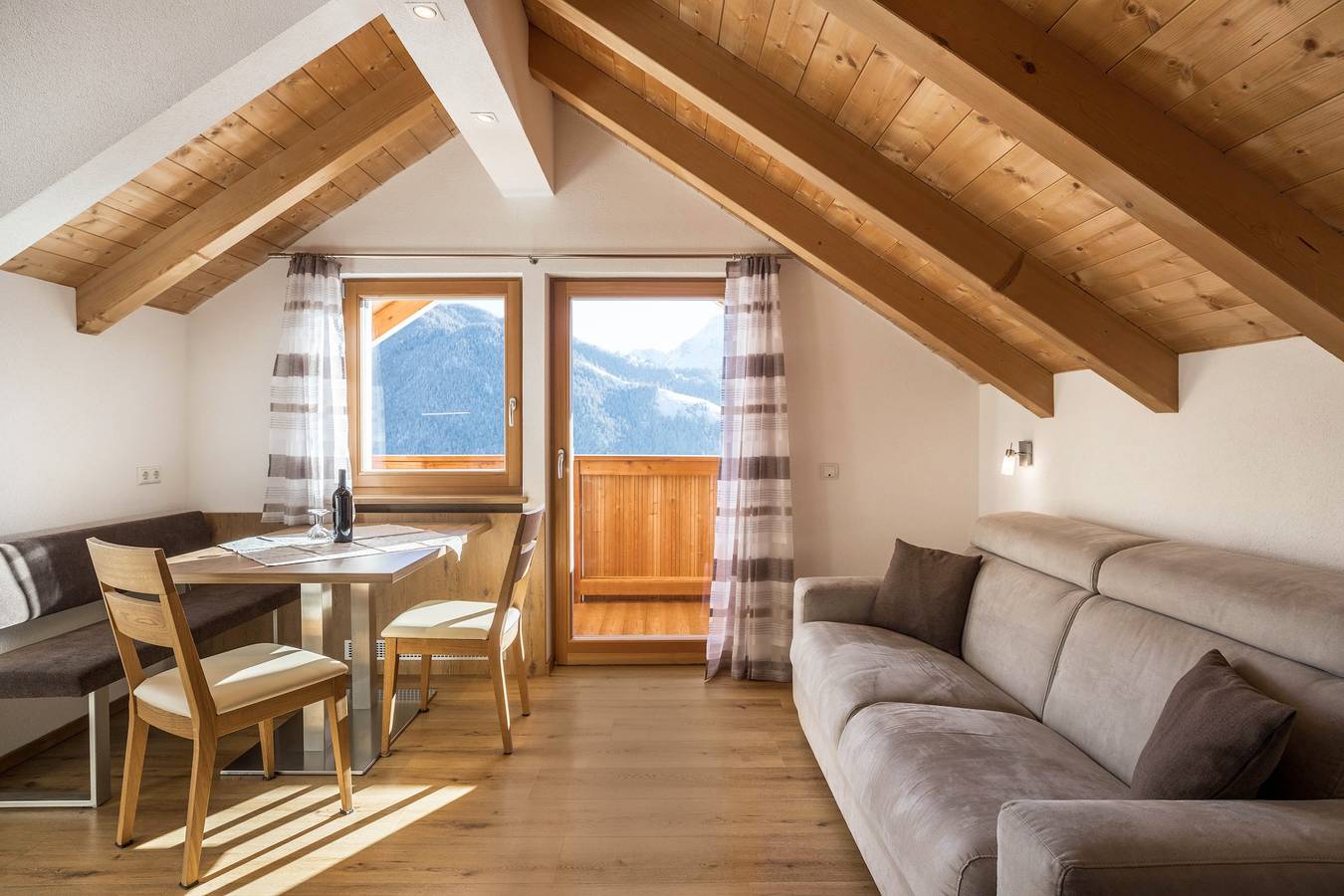 Appartamento intero, Appartamento 'Ciasa Funtanies Sas Dla Crusc' con vista sulle montagne, giardino in comune e Wi-Fi in Piccolino, San Martino in Badia