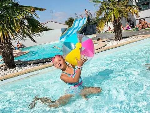 Camping pour 5 personnes à Brem-sur-Mer - 3