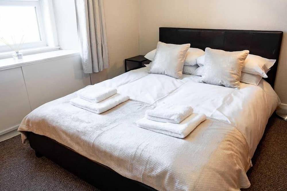 Geheel appartement, ☆Bright, Spacious West-End Flat, Near University☆ in Dundee, Angus