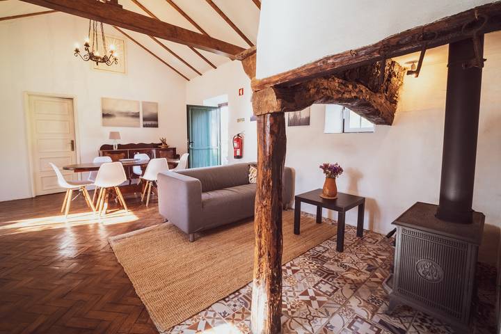 Vale do Espinheiro Country House with Lake View, Private Garden, and Wi-Fi in Tomar, Santarém Distrikt