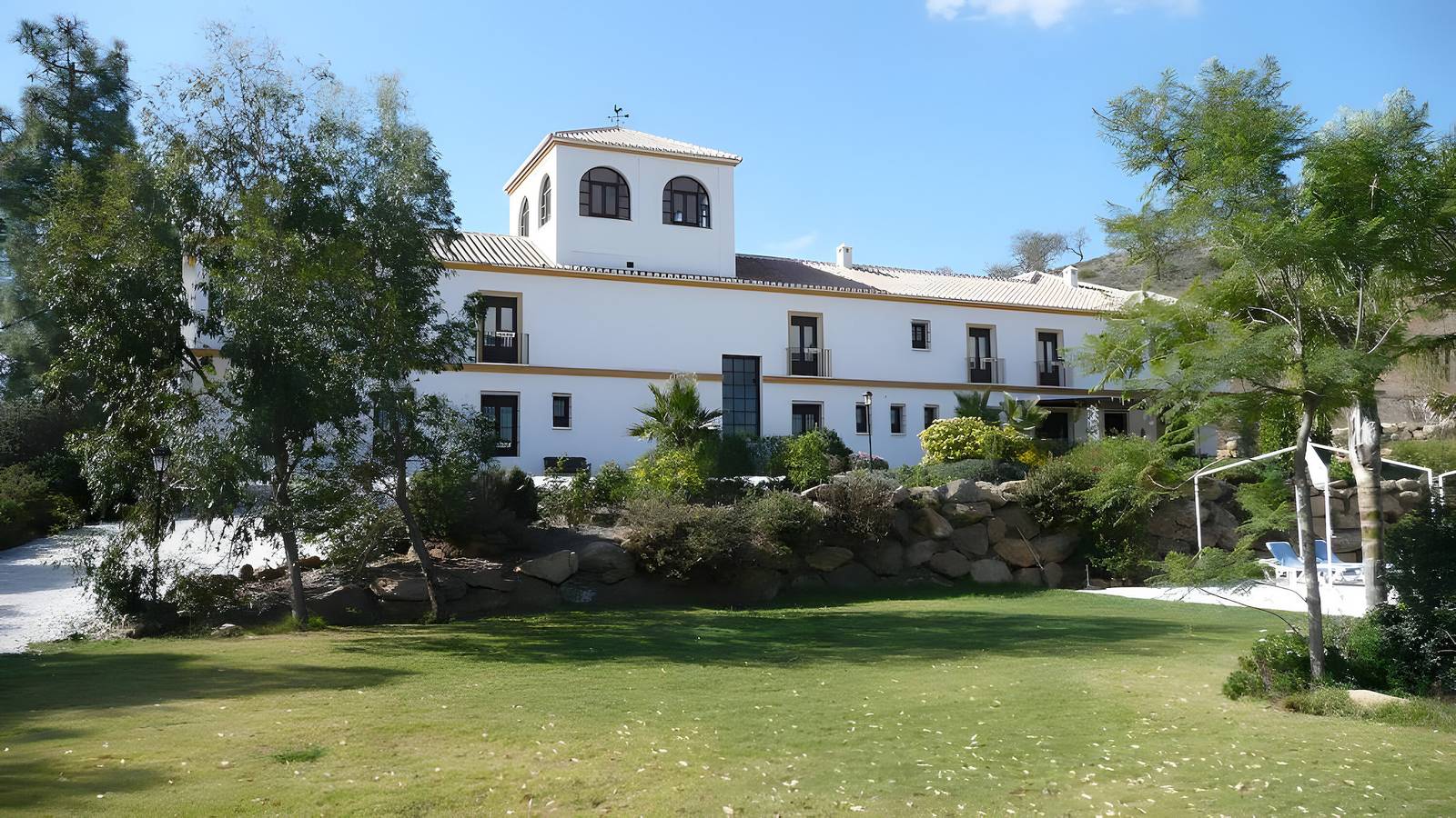 Casa de Campo 'Cortijo Puertoelperal' com Vista para a Montanha, Wi-Fi e Ar Condicionado in Almogía, Málaga Provincia