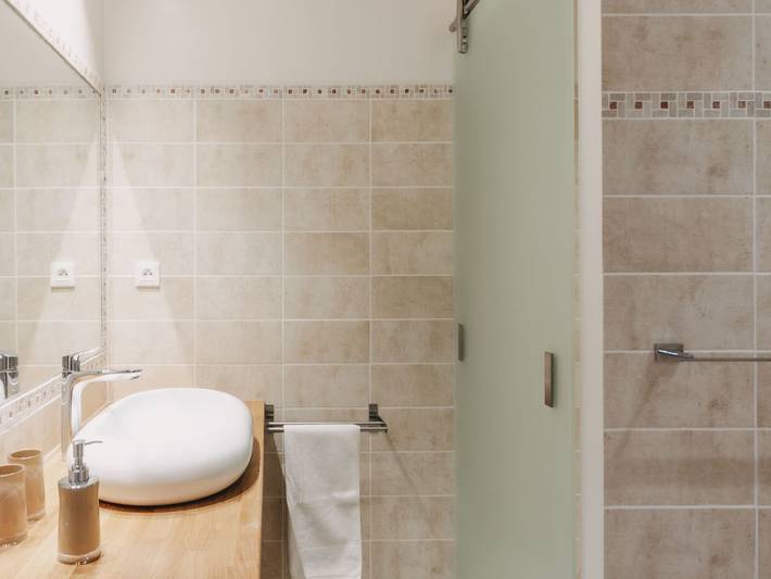 Gîte pour 6 personnes, avec jardin et piscine à Armissan - 4