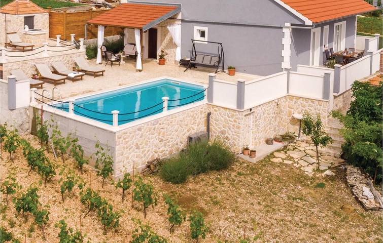 Location de vacances pour 8 personnes, avec terrasse à Marina - 2