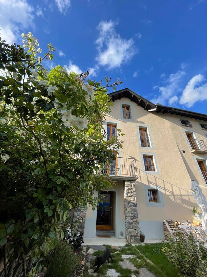 Two-Bedroom House in Enveitg, Parc naturel régional des Pyrénées catalanes