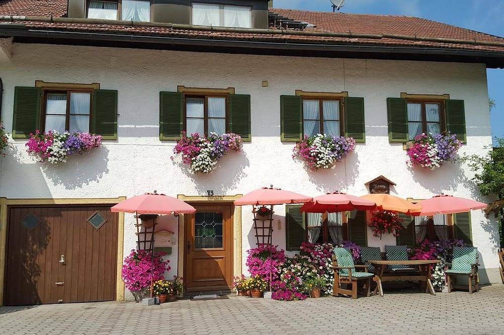 Ganze Wohnung, Haus Doll - Ferienwohnung Nr. 3 in Bad Bayersoien, Bayerische Alpen