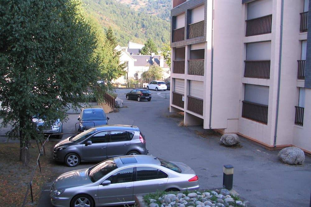 Ganze Wohnung, Schönes renoviertes Studio in einer ruhigen Residenz im Zentrum des Dorfes. in Saint-Lary-Soulan, Nationalpark Pyrenäen