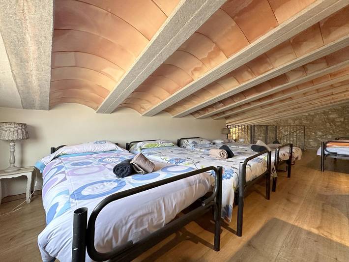 Casa rural para 9 personas, con Terraza y Piscina en Serra de Daró - 4