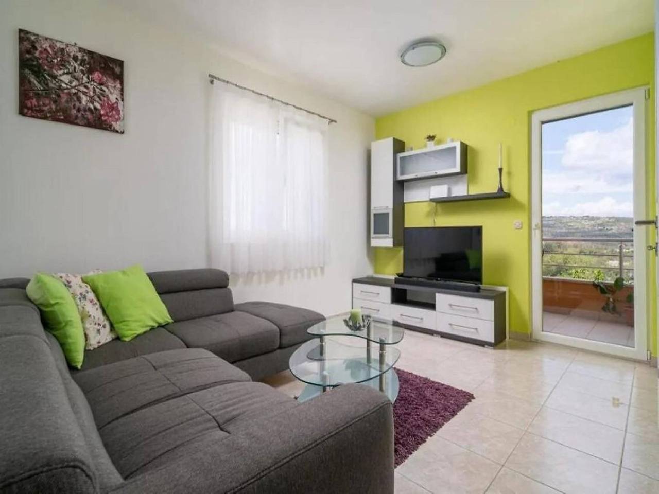 Sunny Holiday Home With Pool in Milna, Brac