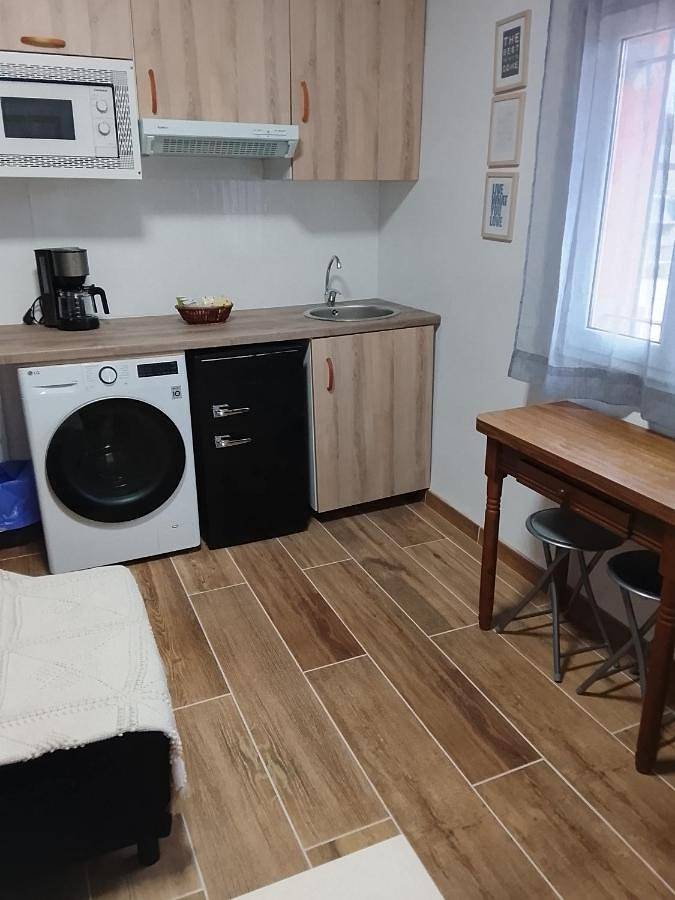 Casa rural para 7 personas, con Terraza además de Jardín y Piscina en Villamiel de la Sierra - 4