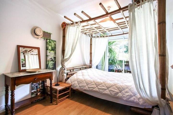 Location de vacances pour 5 personnes, avec jardin et balcon dans Calanques