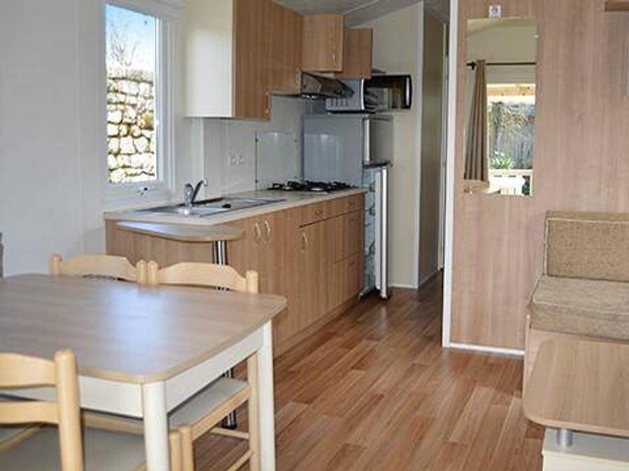 Camping Le Soleil des Landes - Mobilhome 4 personnes - Mobil-home | Classic | 2 Ch. | 4 Pers. | Terrasse surélevée in Lit-et-Mixe, Côte d’Argent