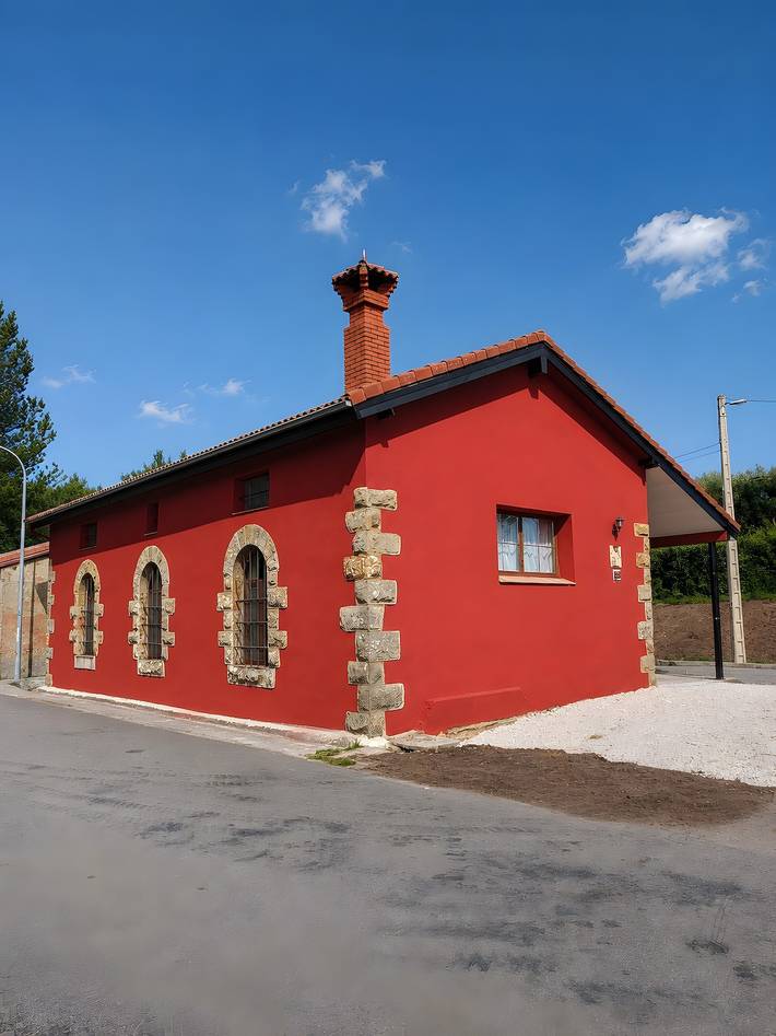 Casa rural para 10 personas, con Jardín y Vistas al lago en Las Merindades