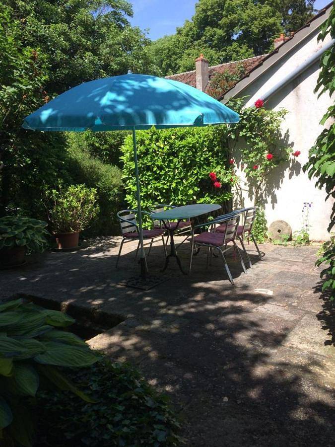 Gîte pour 2 personnes, avec terrasse, animaux acceptés à Menotey
