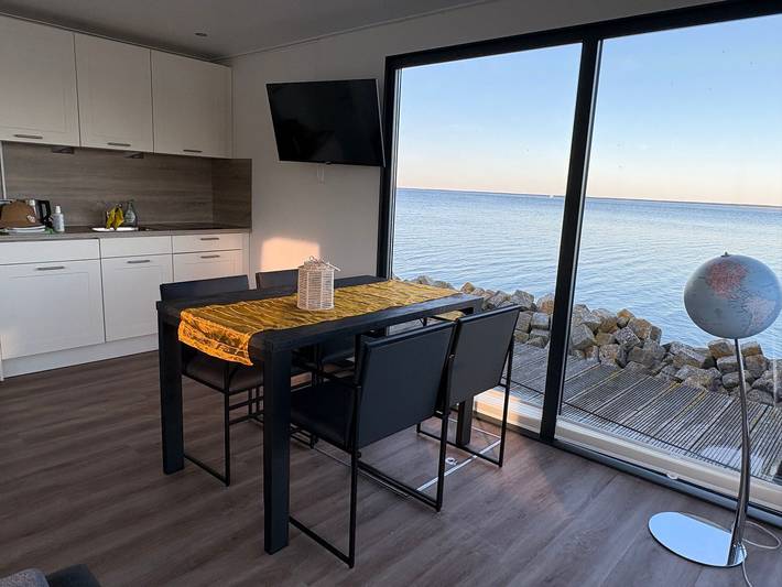 Ferienhaus für 3 Personen, mit Ausblick und Seeblick sowie Terrasse an der Müritz - 3